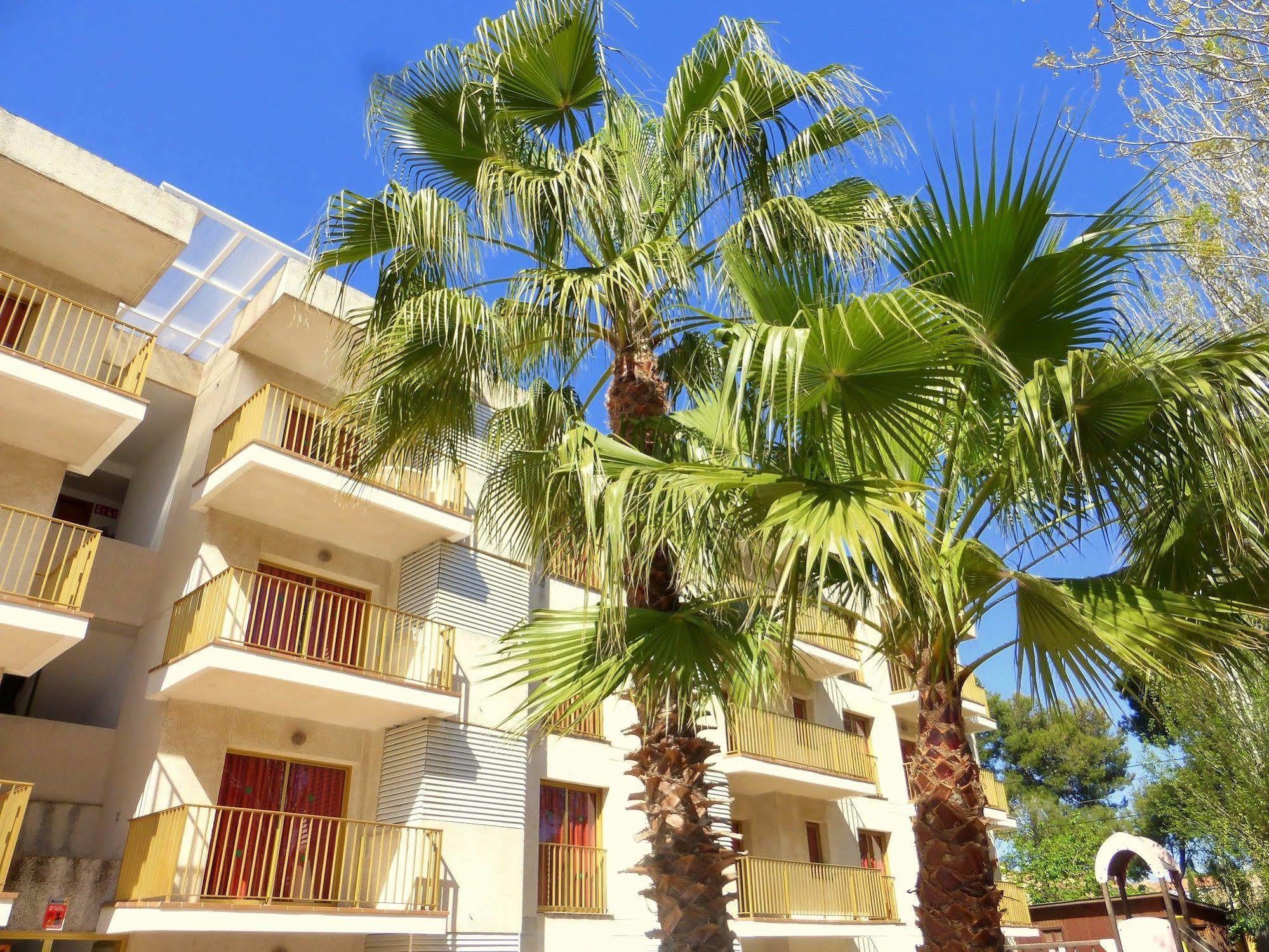 Rentalmar Pins Marina Cambrils Dış mekan fotoğraf