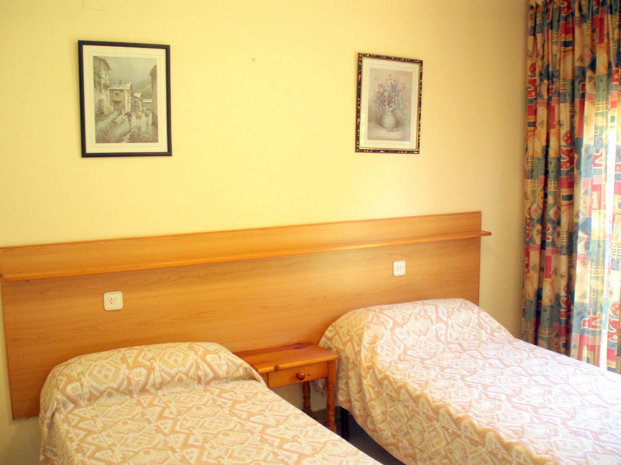 Rentalmar Pins Marina Cambrils Dış mekan fotoğraf