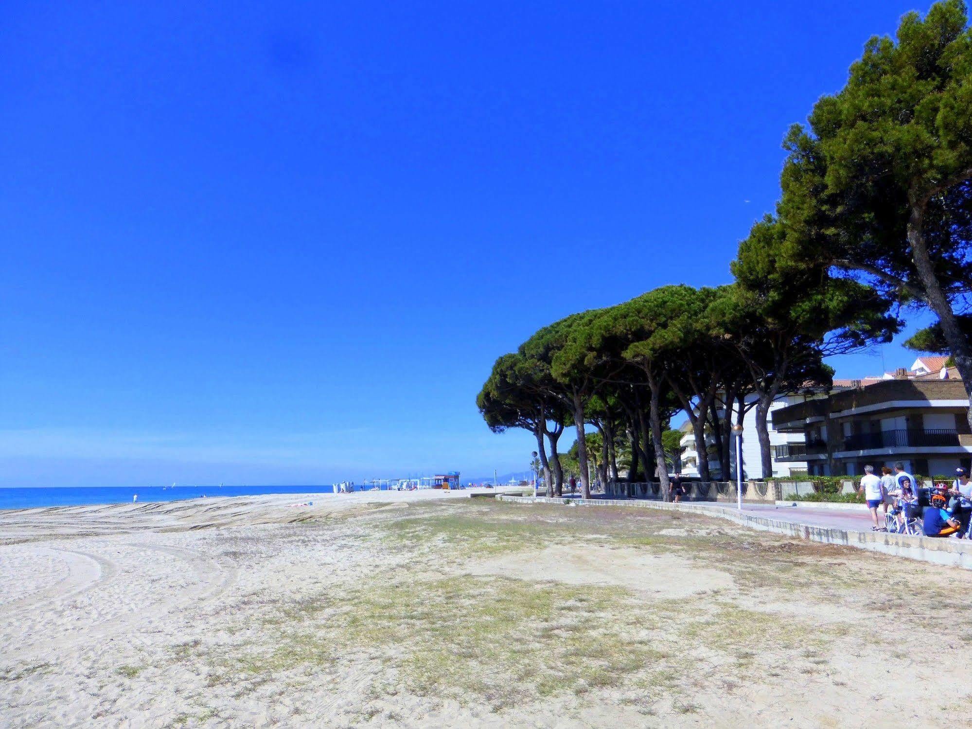 Rentalmar Pins Marina Cambrils Dış mekan fotoğraf